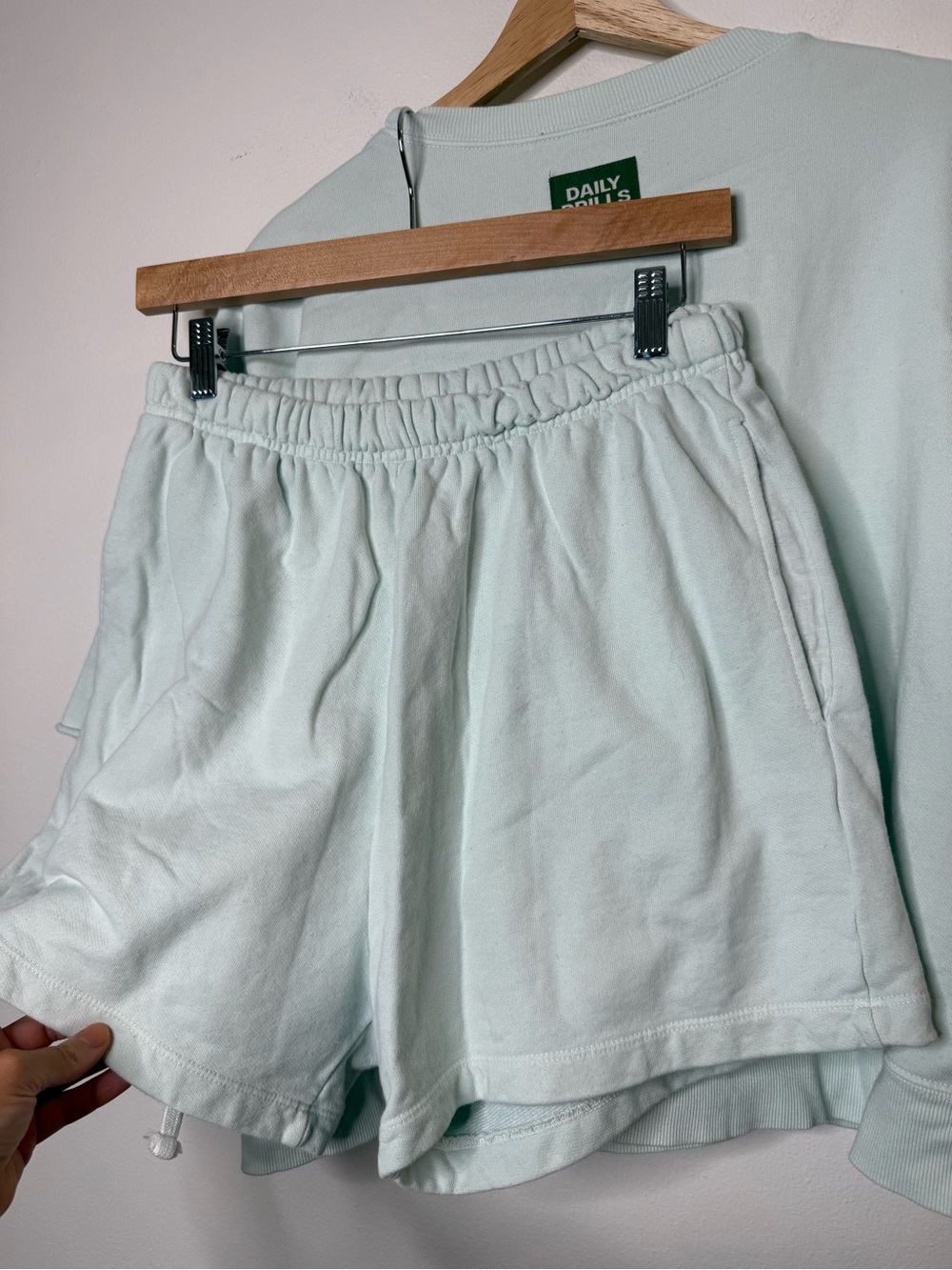 Daily Drills Set Sweat Shorts & Short Sleeve Crew size xs/small in surf blue - Picture 5 of 9